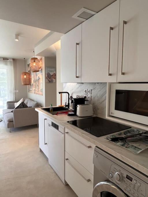 Bas De Villa - 300M Plage De La Capte - 2 Hebergements Disponibles Hyeres Luaran gambar