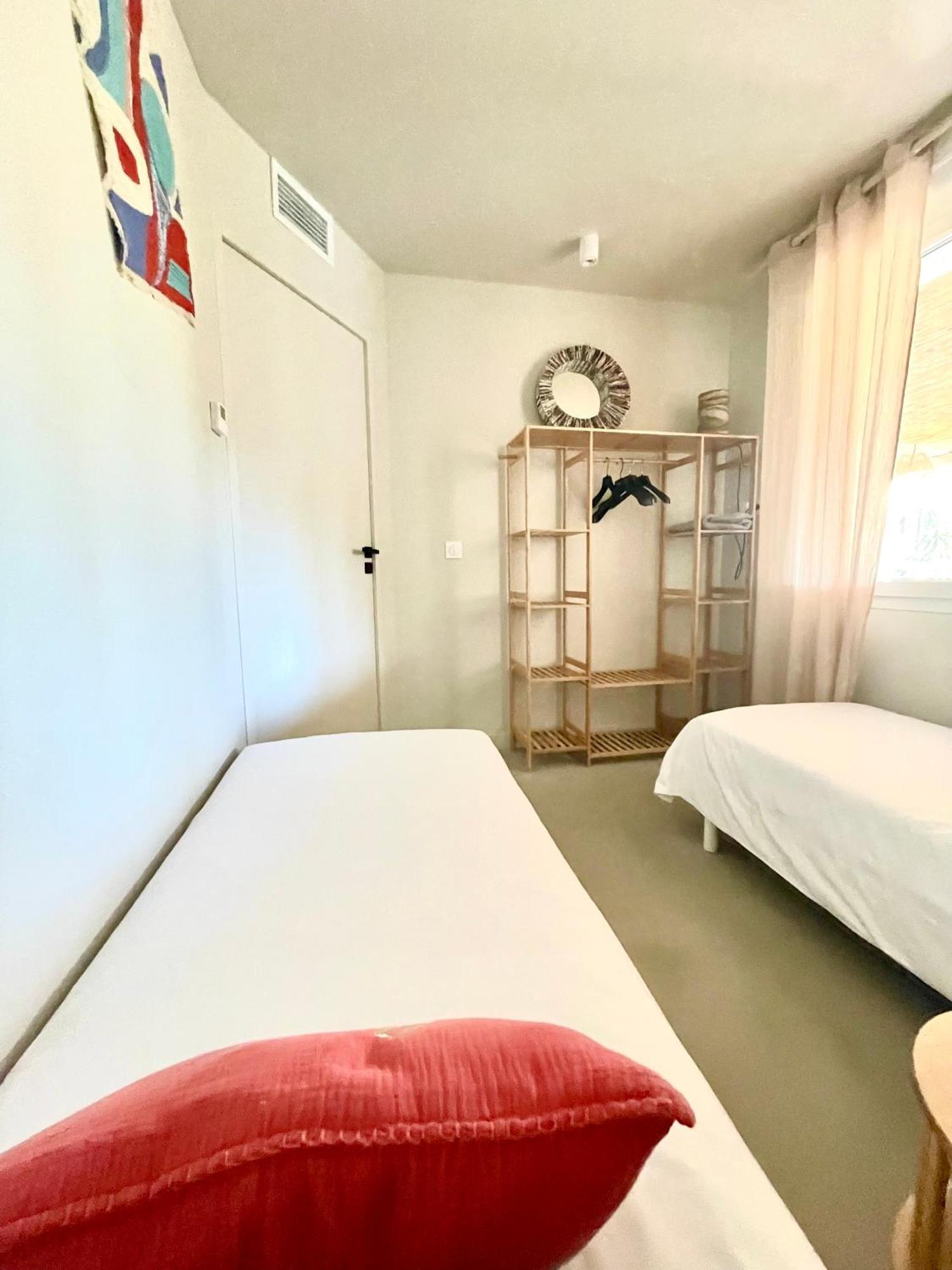 Bas De Villa - 300M Plage De La Capte - 2 Hebergements Disponibles Hyeres Luaran gambar