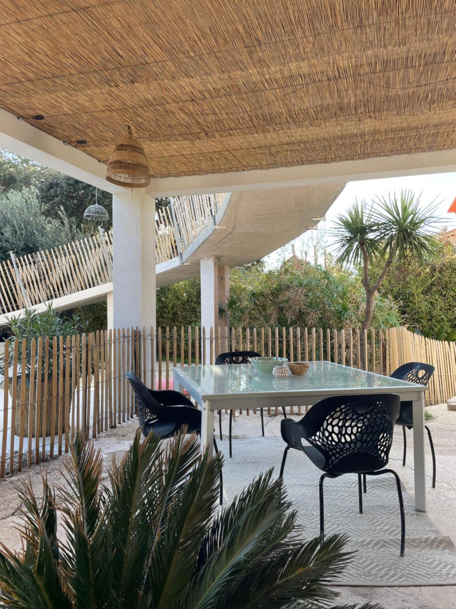 Bas De Villa - 300M Plage De La Capte - 2 Hebergements Disponibles Hyeres Luaran gambar